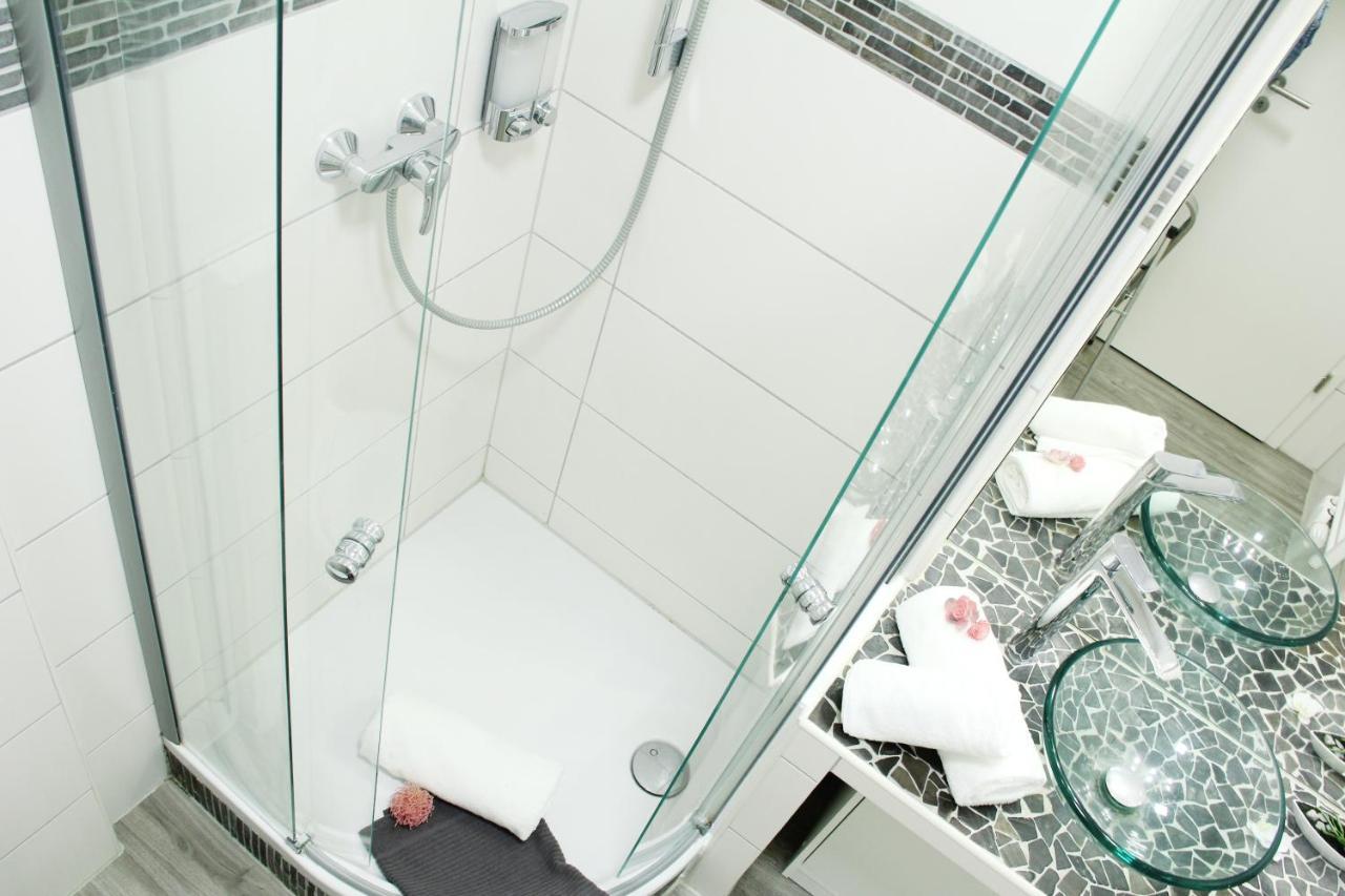 דיסבורג Secret Hideaways Cozystudio Superior Apartments Mit Wifi L 450M Bis Uni L Messe L Flughafen L Zoo מראה חיצוני תמונה