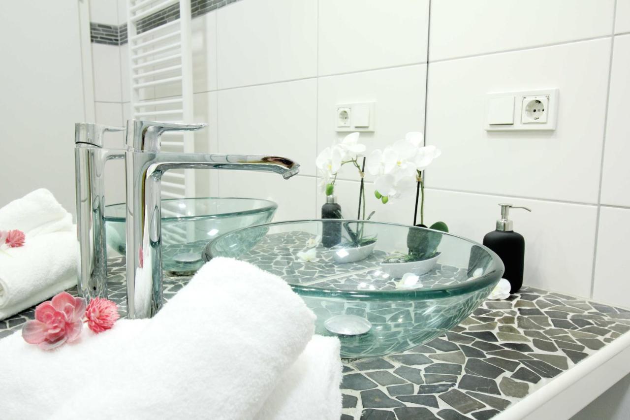 דיסבורג Secret Hideaways Cozystudio Superior Apartments Mit Wifi L 450M Bis Uni L Messe L Flughafen L Zoo מראה חיצוני תמונה